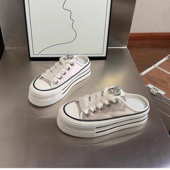 Damen modische Slip-On Sneakers mit robustem Plateau und eleganten Satin-Riemen Echo Archiv
