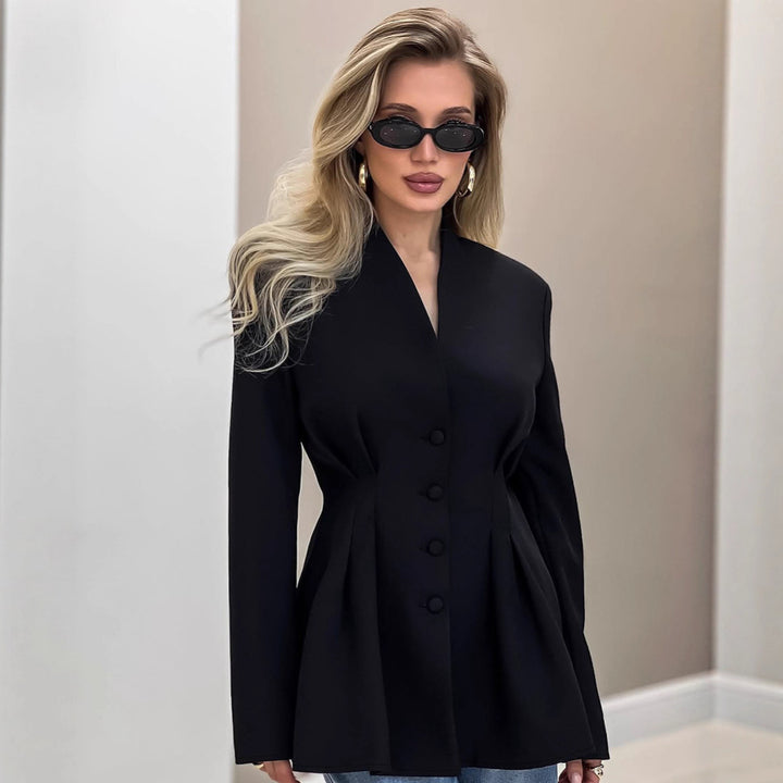 Damen nan figurbetonter Blazer mit Wiener Nähten, bezogenen Knöpfen und taillierter Falten-Silhouette Echo Archiv
