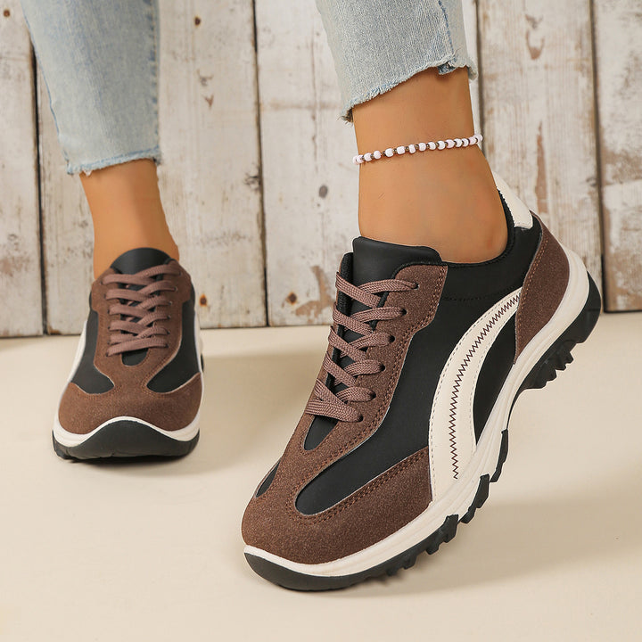 Damen sportliche Keil-Sneaker mit Velours-Overlays, profiliertem Trailsohle und gepolstertem Memory-Fußbett Echo Archiv