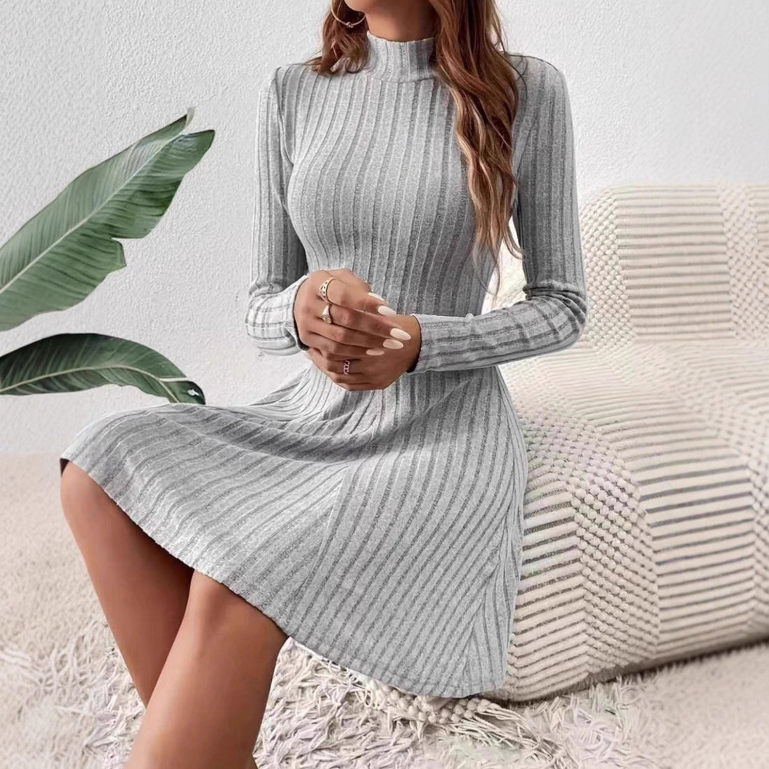Damen Geripptes Strickkleid mit Stehkragen, taillierter A‑Linie und langen Ärmeln – Élara