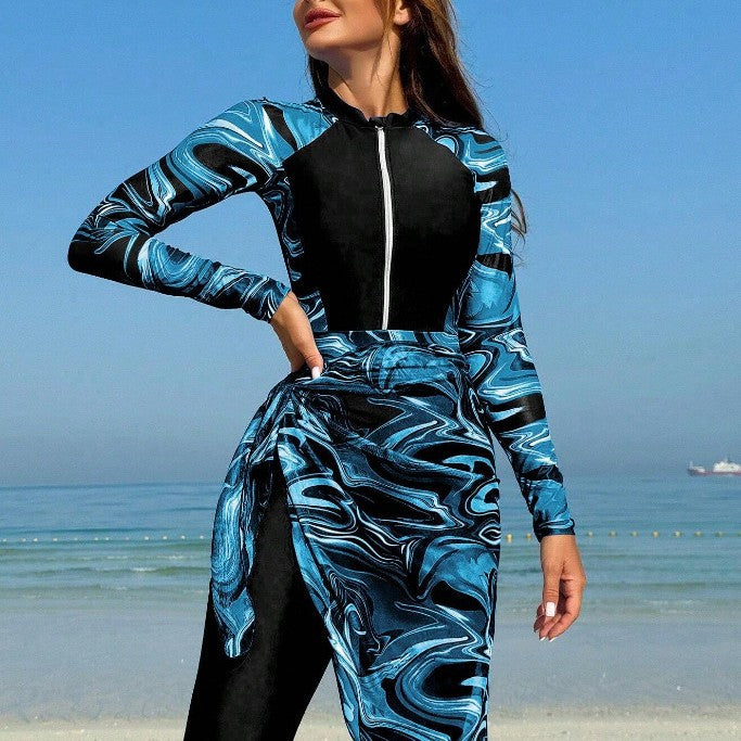 Damen Sportlicher Badeanzug mit elegantem Wickelrock Echo Archiv