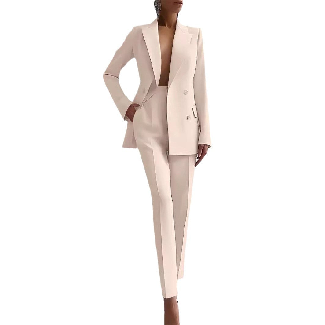 Damen nan maßgeschnittener Doppelreiher-Blazer mit schmaler Bügelfaltenhose Echo Archiv