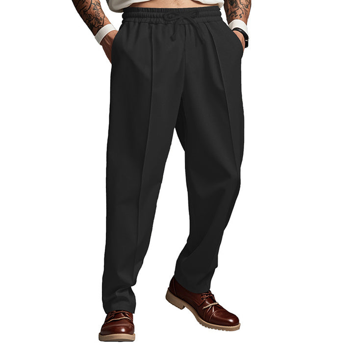 Herren Chino-Hose mit verstellbarem Bund und eleganter Faltenoptik Echoarchiv