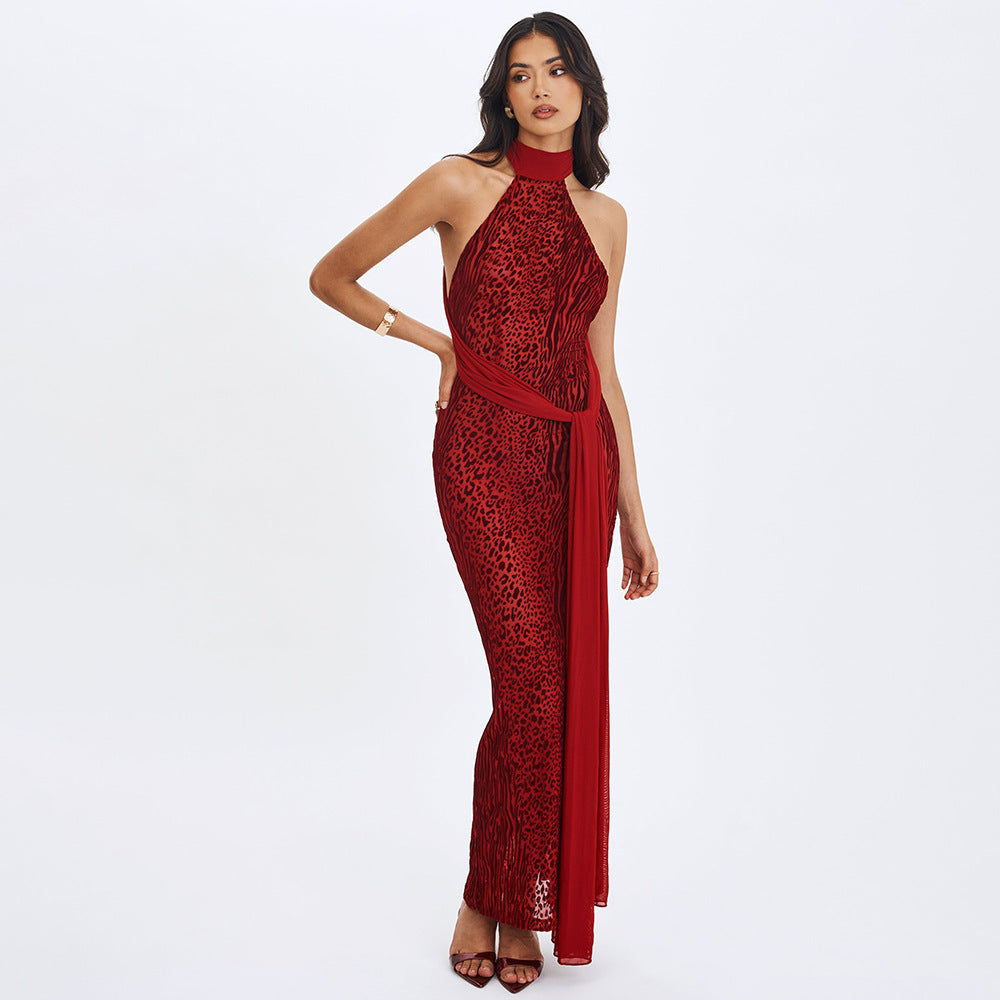 Damen Elegantes Maxikleid mit raffiniertem Schnitt und dezentem Glanz Echo Archiv