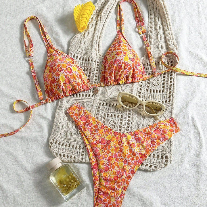Damen Triangel-Bikini mit fließendem Floral-Design Echo Archiv