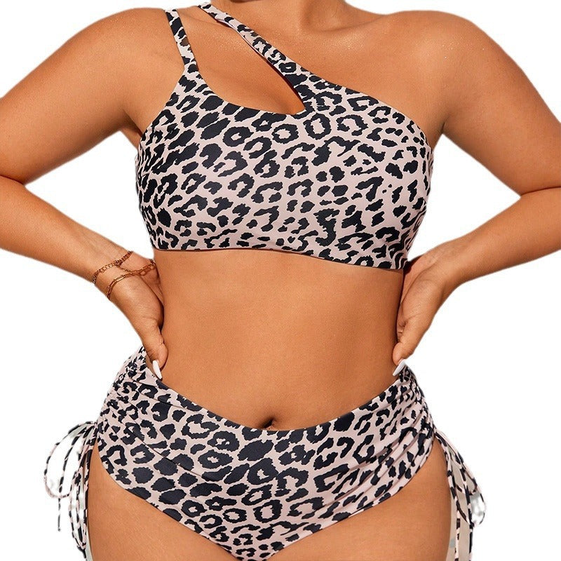 Damen Triangel-Bikini mit asymmetrischem Design und verstellbaren Bändern Echo Archiv