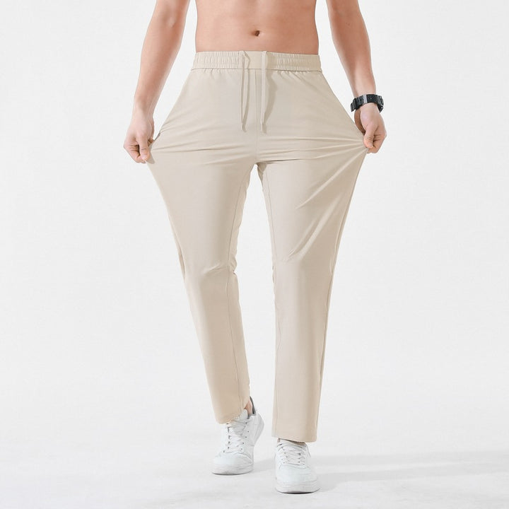 Herren Relaxed-Performance-Freizeithose mit elastischem Tunnelzug, schnell trocknendem Stretch & geradem Bein Echoarchiv