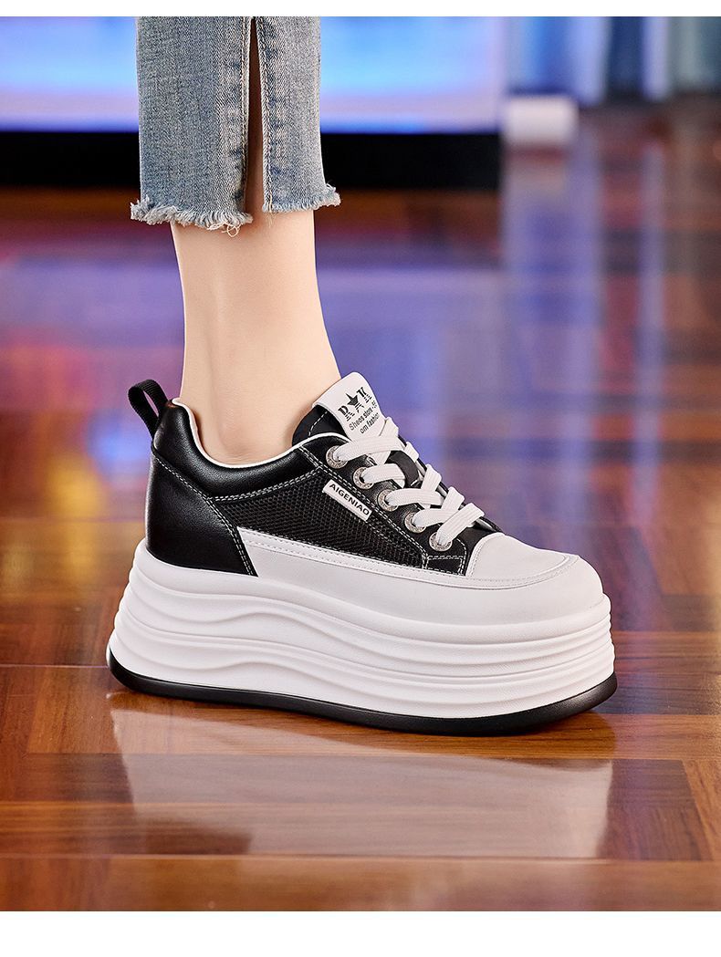 Damen Sportliche Plateausneaker mit atmungsaktiver Obermaterialkombination Echo Archiv