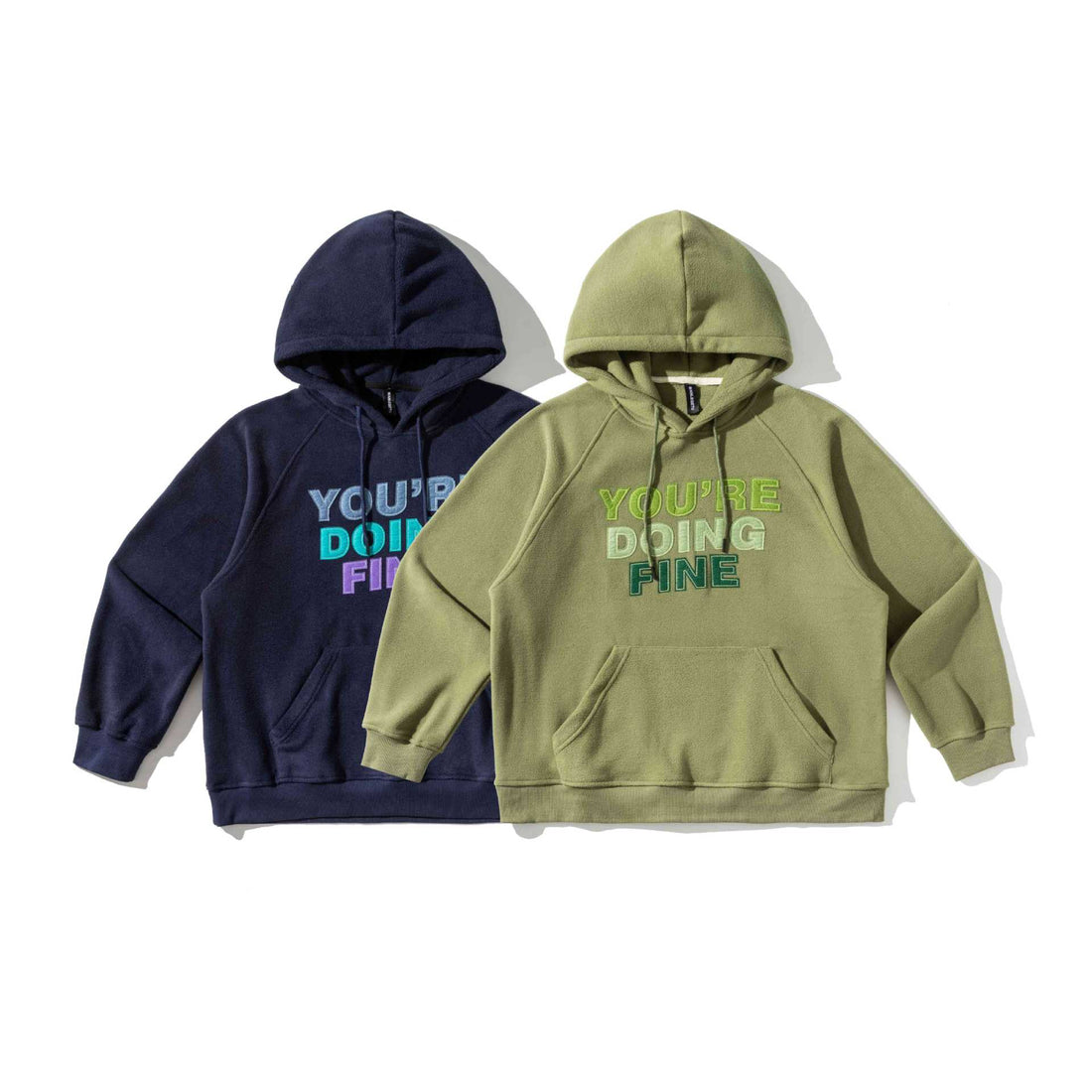 Unisex Weit geschnittener Fleece-Kapuzenpullover mit Statement-Stickerei Echoarchiv