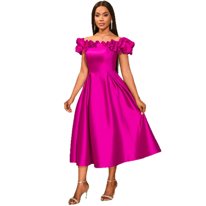 Damen Cocktailkleid mit schulterfreiem Design und voluminösen Rüschendetails Echo Archiv