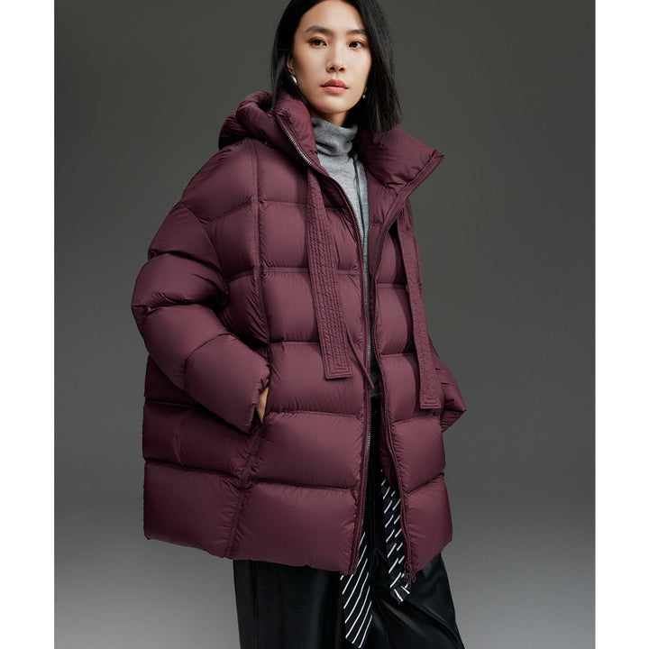 Damen Boxy-Steppjacke mit übergroßem Thermokragen und dekorativen Kordel-Details Echoarchiv