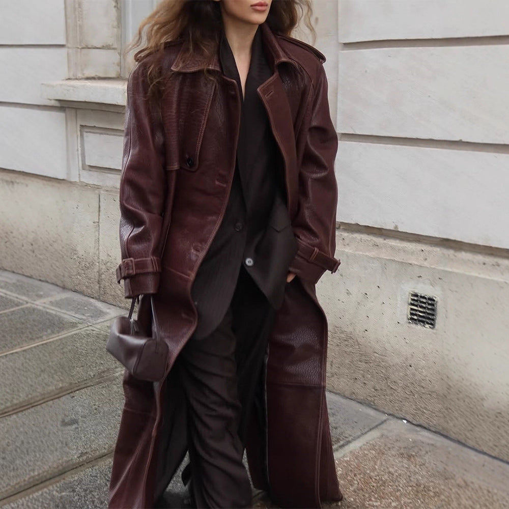 Damen Langer Trenchcoat aus Lederimitat mit Oversize-Schultern und taillierter Silhouette Echoarchiv