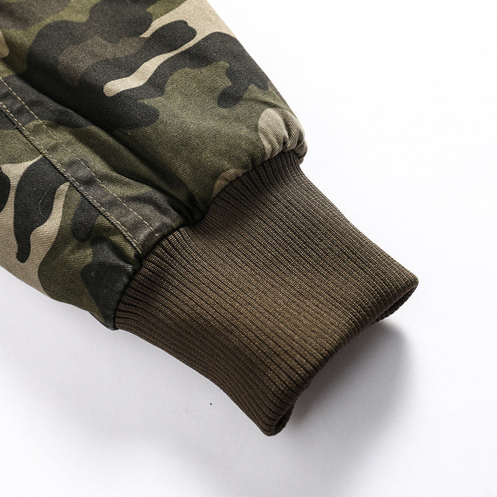Herren Kapuzen-Camouflage-Fieldjacke mit Teddyfutter, Mehrfach-Taschen und Rippbündchen Echoarchiv
