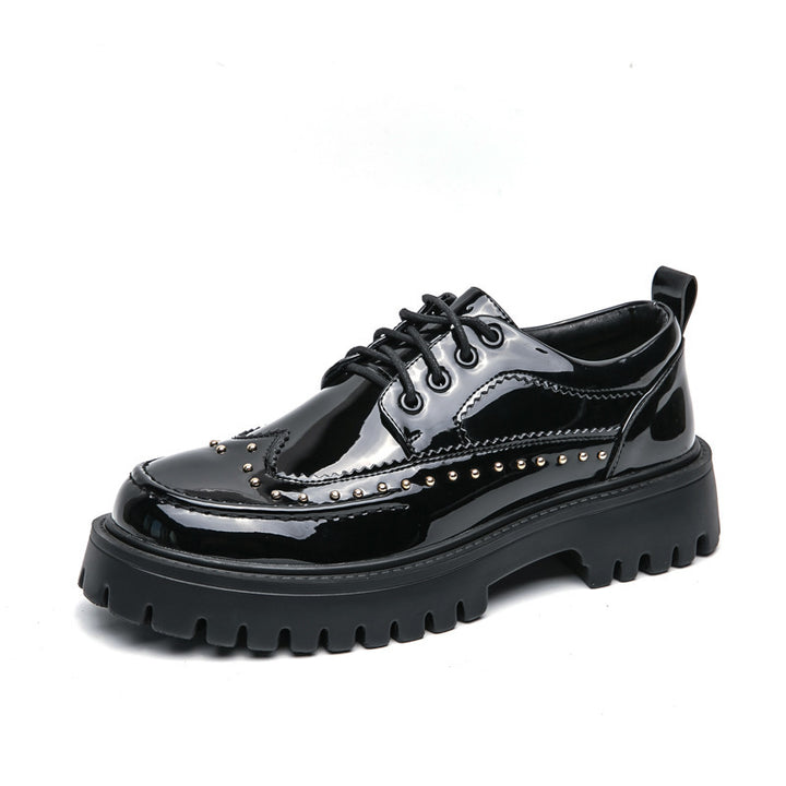 Damen Plateau-Brogue Derby mit markanter Profilsohle und Lacklederoptik Echo Archiv