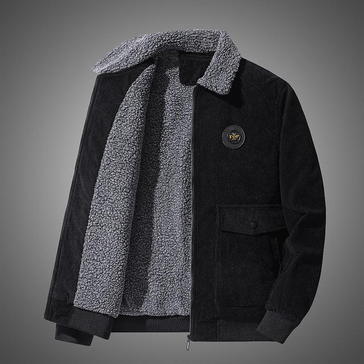 Herren Cordjacke mit durchgehendem Sherpafutter und Pattentaschen – Taviero