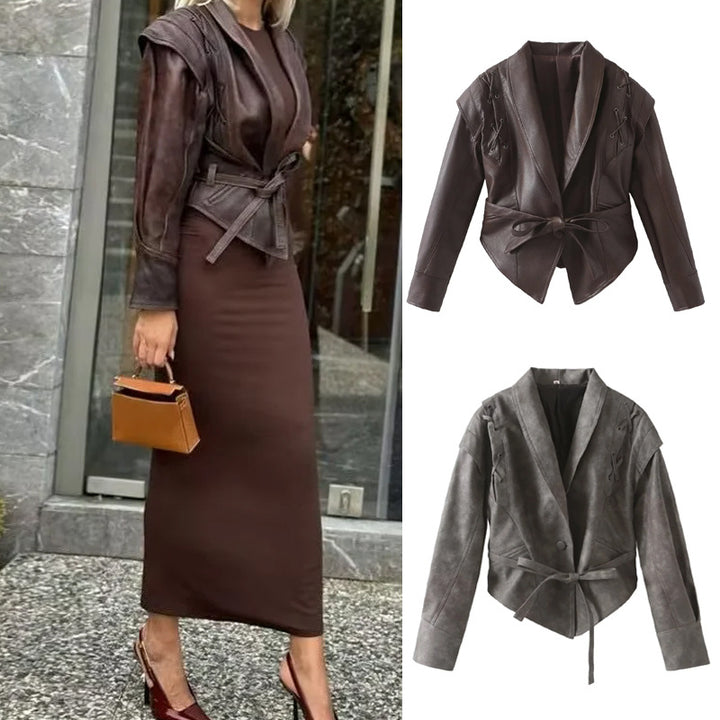 Damen Veloursoptik Blazerjacke mit Schalkragen, Schnürbesatz an den Schultern und taillierendem Bindegürtel – Valéne