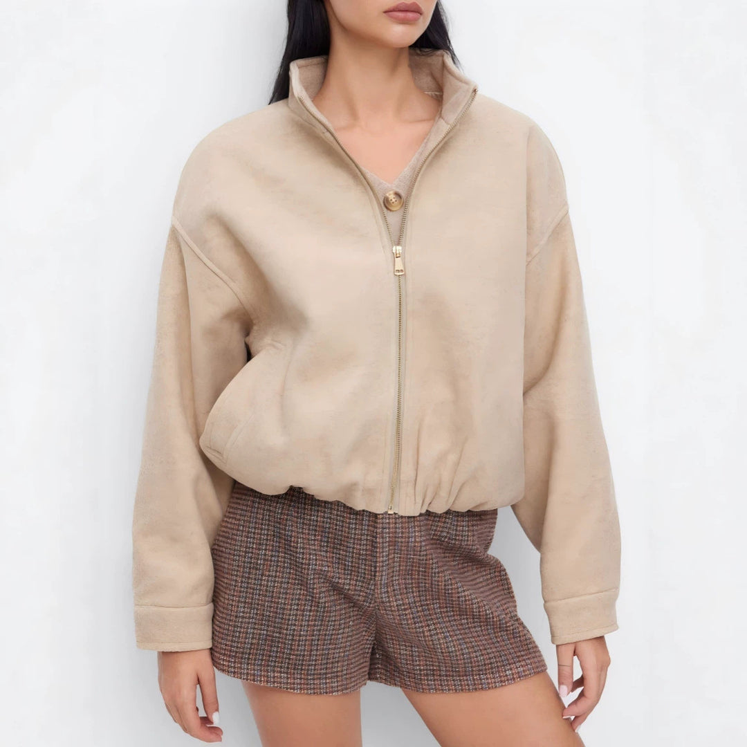 Damen Kurz geschnittene Wildleder‑Optik Bomberjacke mit Stehkragen und elastischem Saum – Avenza