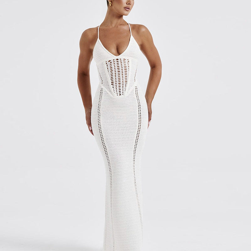 Damen Häkel-Maxikleid mit tiefem V-Ausschnitt und figurbetontem Schnitt Echo Archiv