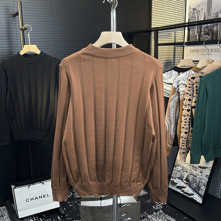 Herren Feinstrick-Pullover mit vertikaler Rippenstruktur und kurzem Stehkragen Echoarchiv
