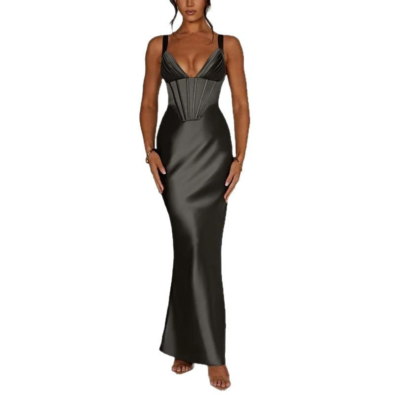 Damen Elegantes Abendkleid mit tailliertem Oberteil und schmalen Trägern Echo Archiv