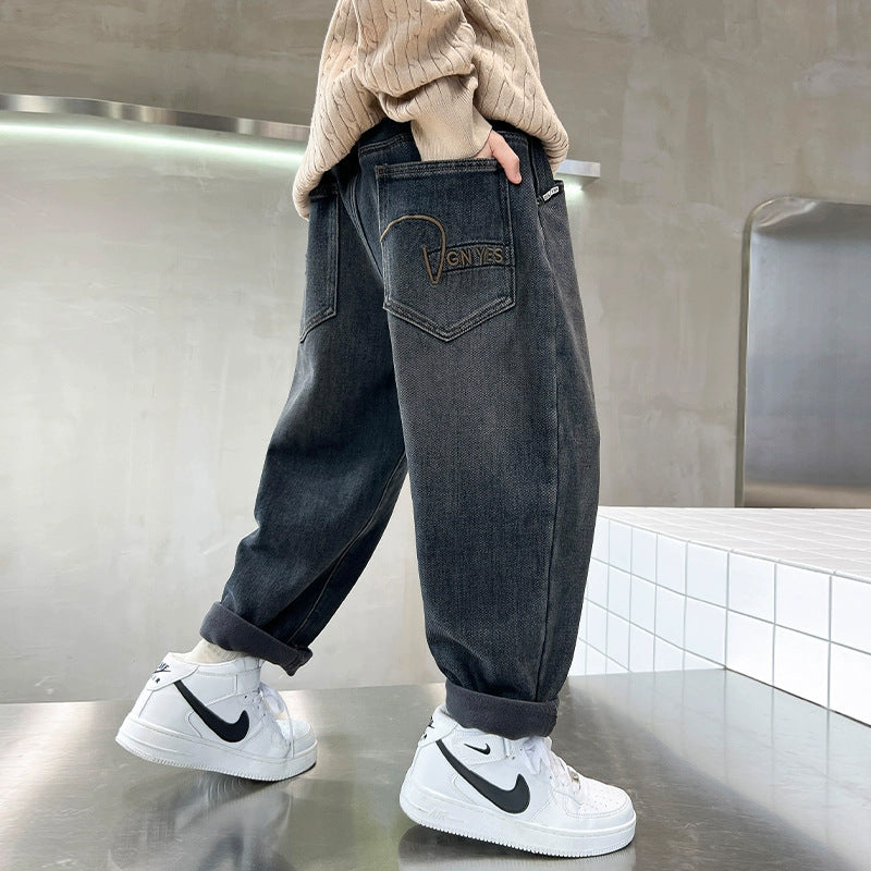 Unisex weite Jeans mit einzigartiger Rückentaschen-Stickerei Echo Archiv