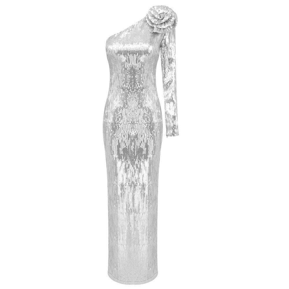 Damen Elegantes Etuikleid mit schimmerndem Stoff und einzigartiger Schulterpartie Echo Archiv
