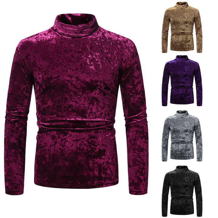 Herren eleganter Rollkragenpullover aus samtigem Stoff Echoarchiv