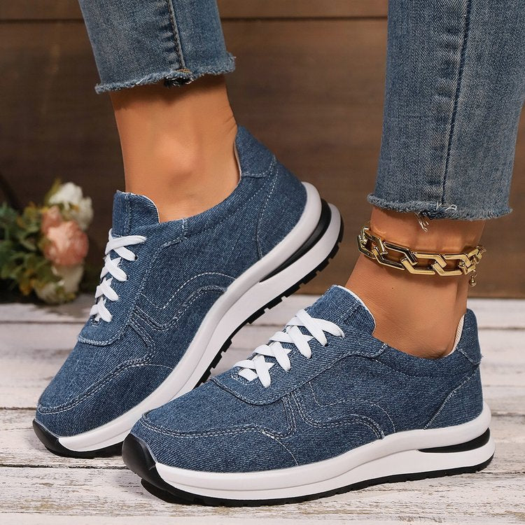 Damen leichte Sneaker im Jeanslook mit gepolstertem Komfortfußbett, stoßdämpfender EVA-Zwischensohle und profiliertem Laufsohlen-Design Echo Archiv