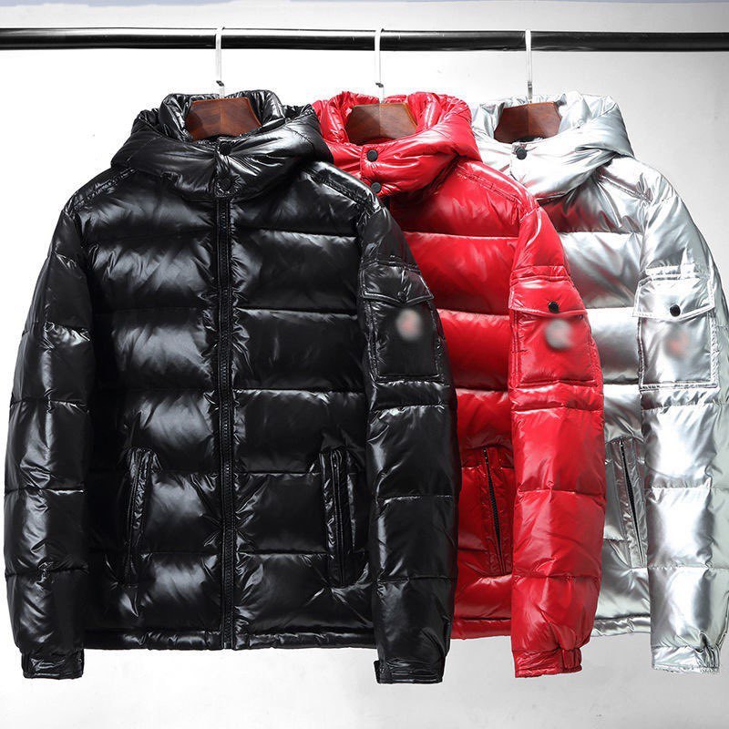 Herren Glänzende Stepp-Kapuzenjacke mit Cargo-Brusttasche Echoarchiv