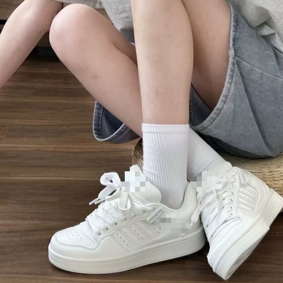 Damen Bequeme und stilvolle Freizeitsneakers Echo Archiv