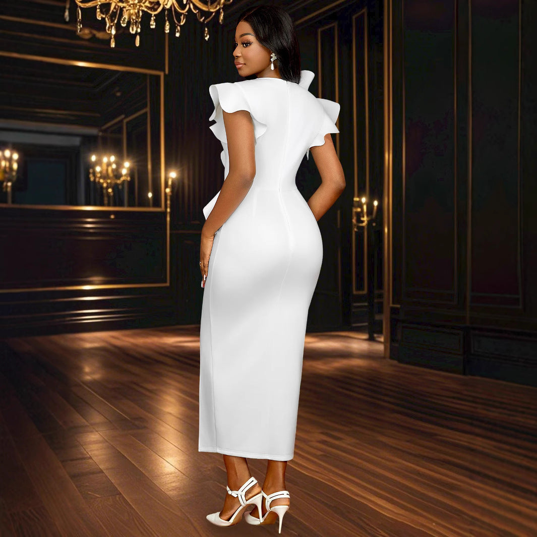 Damen Elegantes Midi-Kleid mit asymmetrischem Rüschen-Design und floralem Akzent Echo Archiv