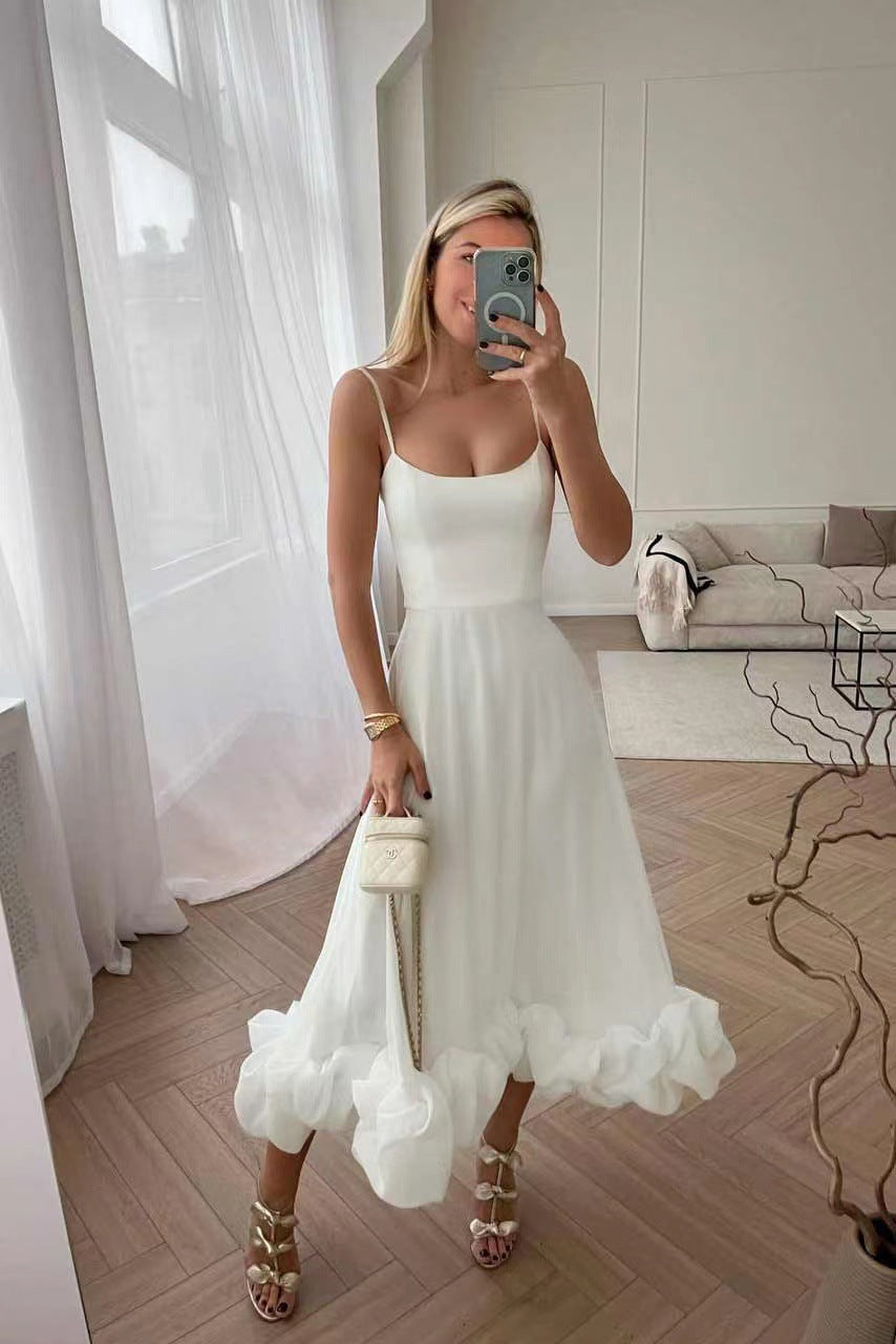 Damen Midi-Kleid mit zarten Spaghetti-Trägern und voluminösem Rüschensaum Echo Archiv