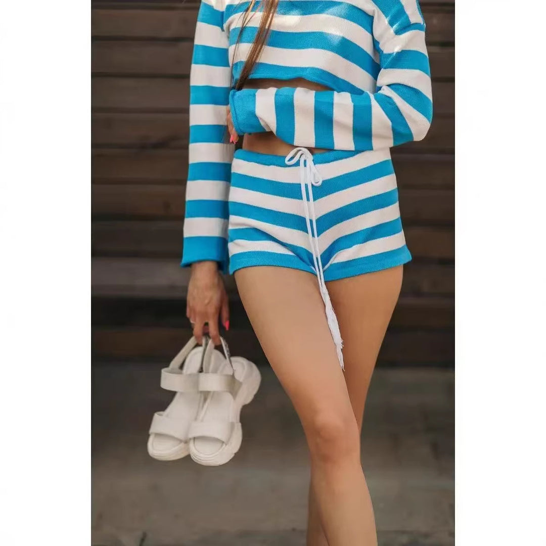 Damen lässiges Strand-Set mit cropped Pullover und kurzen Hosen Echo Archiv