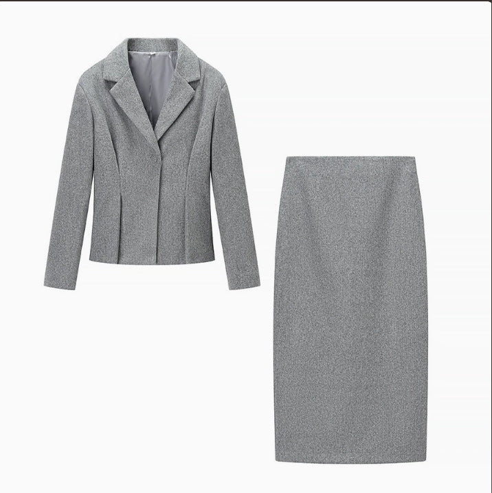 Damen Zweiteiliges Business-Kostüm mit tailliertem Blazer und Bleistiftrock Echo Archiv