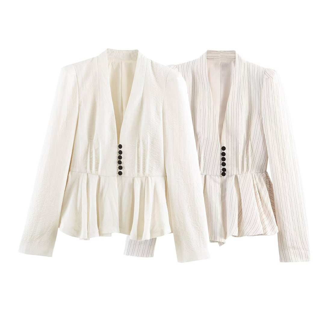 Damen Taillierte Blazerjacke mit tiefem V-Ausschnitt, Schößchen und Zierknopfleiste Echo Archiv