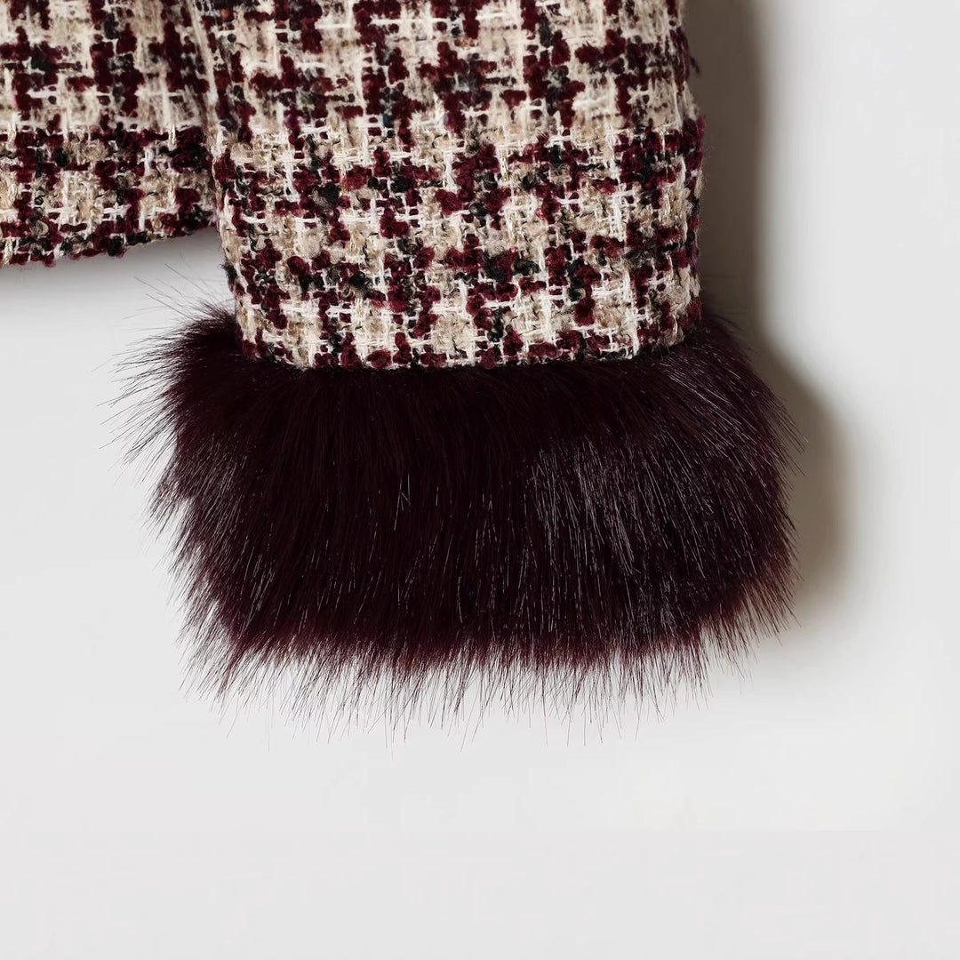 Damen Kurze Bouclé-Tweed-Jacke mit Stehkragen und Kunstfellmanschetten Echoarchiv