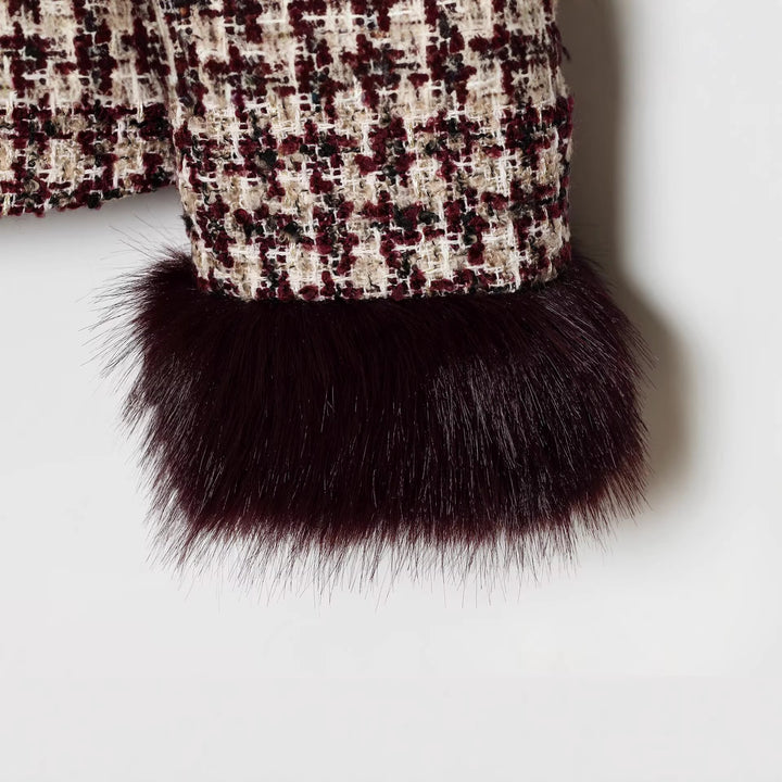Damen Kurze Bouclé-Tweed-Jacke mit Stehkragen und Kunstfellmanschetten Echoarchiv