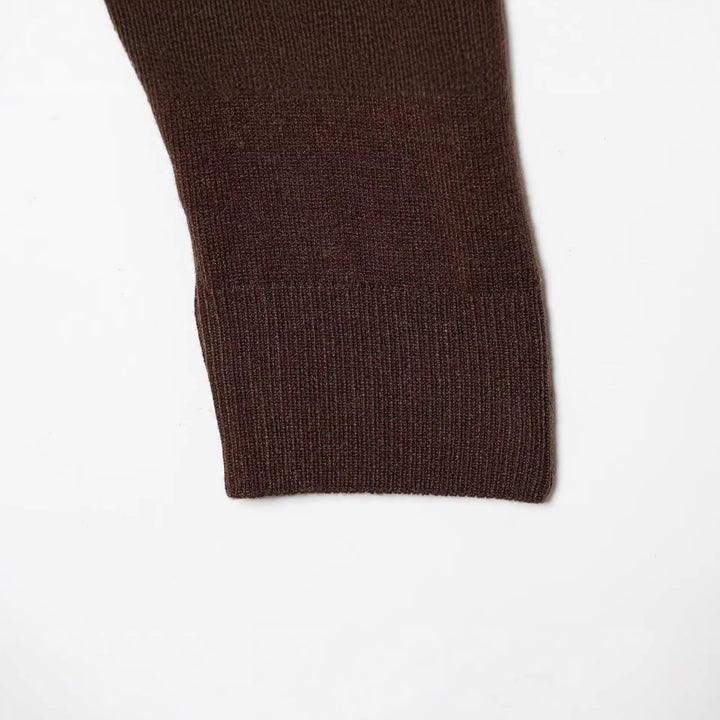 Damen Kurze Feinstrick-Cardigan mit Rundhals, Brusttasche und Rippbündchen Echoarchiv