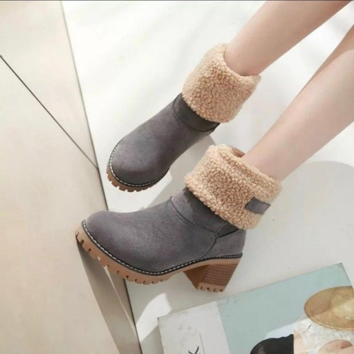 Damen Kurzschaft-Stiefelette mit Teddyfutter, Blockabsatz und Profilsohle Echoarchiv
