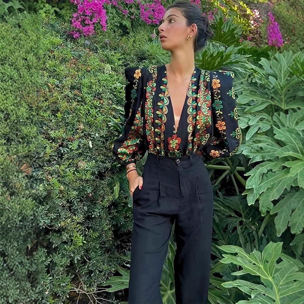 Damen Zweiteiliges Outfit mit kurzem Oberteil und floralem Maxirock Echo Archiv