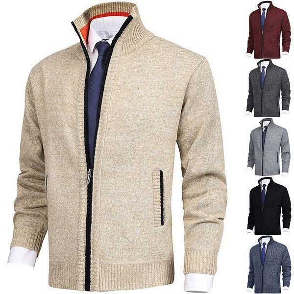 Herren Strickjacke mit Stehkragen und praktischen Taschen Echoarchiv