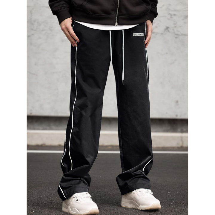 Herren Sportliche Freizeithose mit seitlichen Kontraststreifen Echo Archiv
