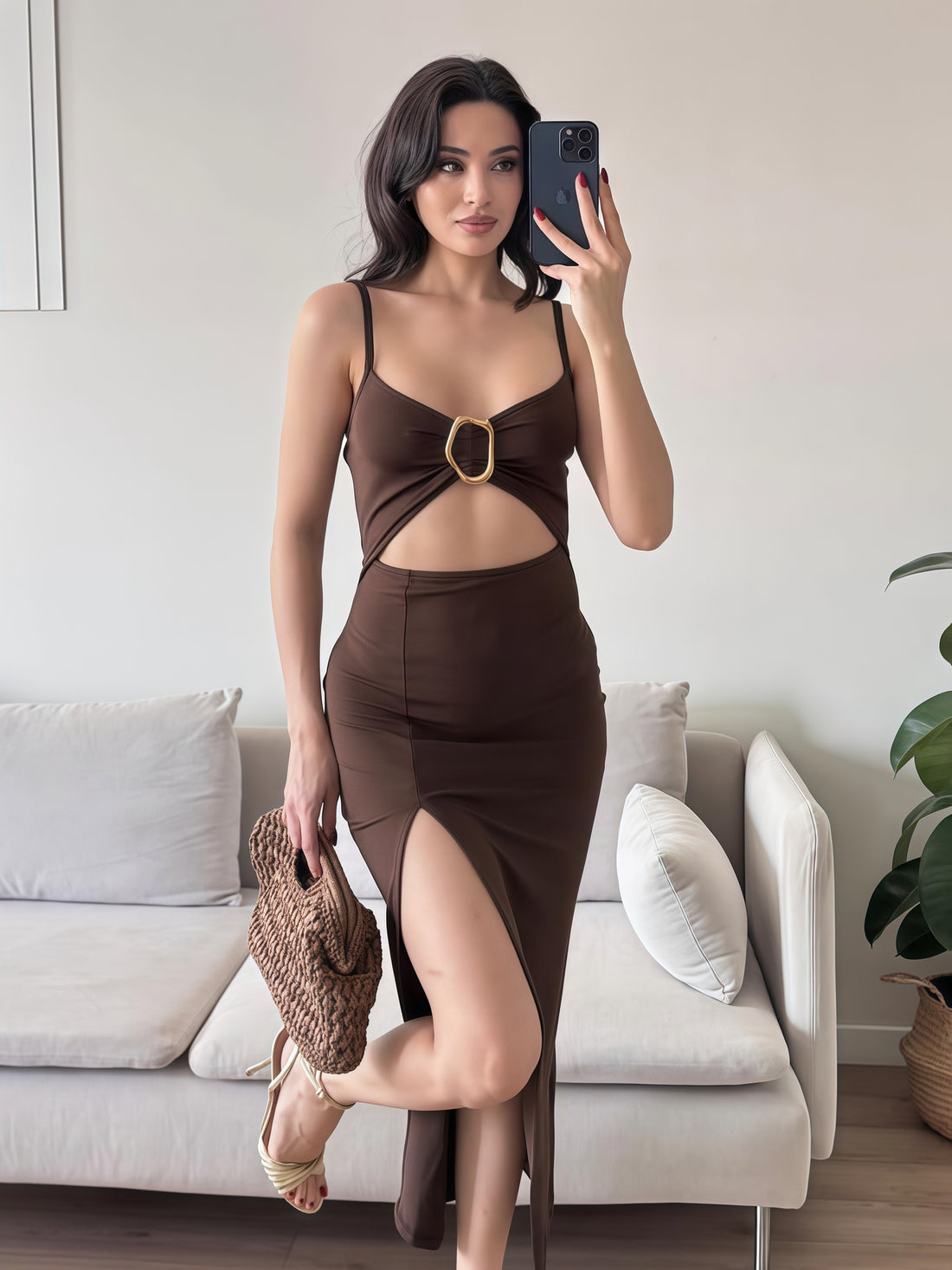 Damen Figurbetontes Maxikleid mit Cut-Outs und elegantem Gürtel – Valéora