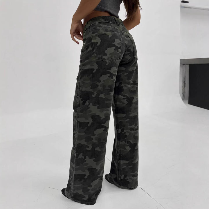 Damen Camouflage-Denim Schlaghose mit hoher Taille und weitem Bein – Avélisse