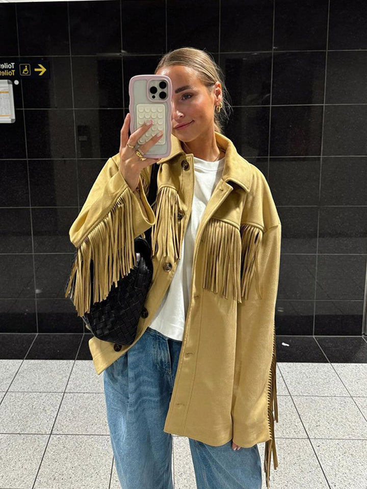 Damen Oversize Fransenjacke im Westernstil aus Veloursleder-Optik mit Hemdkragen Echoarchiv