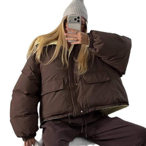 Damen Kurze Oversize Steppjacke mit hohem Kragen und wattierter Fütterung Echoarchiv