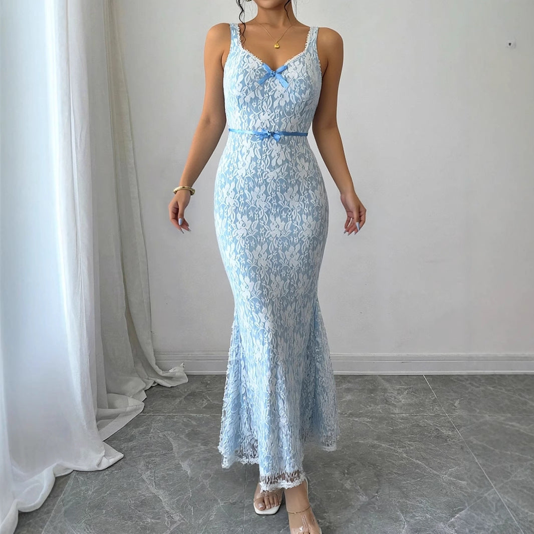 Damen Elegantes Spitzen-Midikleid mit verstellbaren Trägern und Schleifen-Detail Echo Archiv