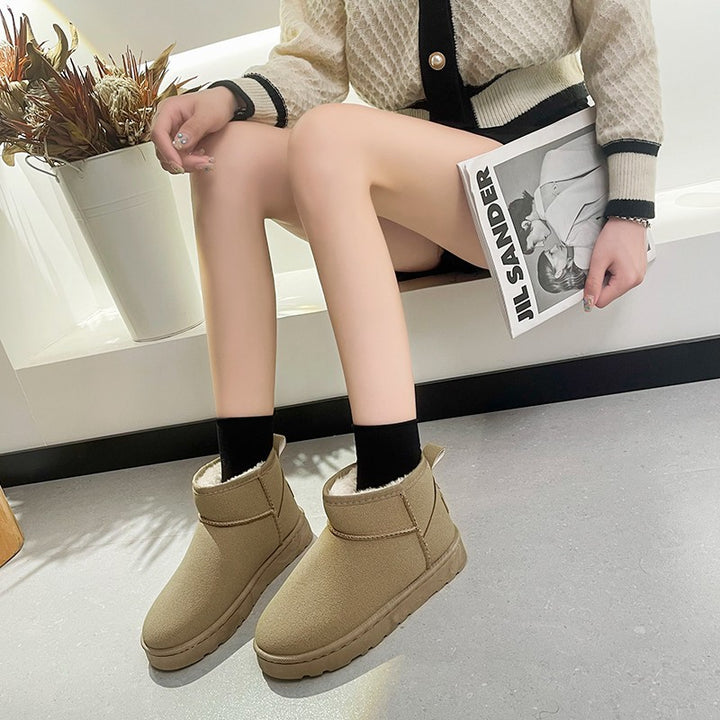 Damen Gefütterte Kurz‑Boots mit Teddyfutter, Slip‑On‑Design und profilierter Gummisohle Echo Archiv