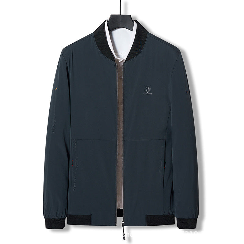 Herren sportliche Jacke mit innovativem Schnitt und atmungsaktiven Materialien Echoarchiv