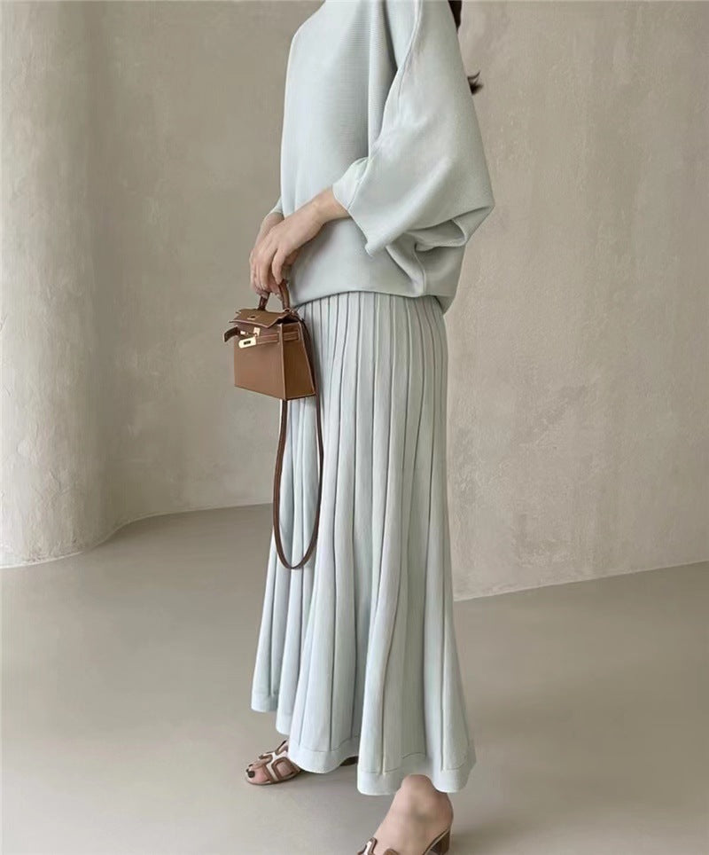 Damen Feines Strick-Set aus Viskosemix mit Oversize-Pullover und plissiertem Maxi-Rock Echoarchiv
